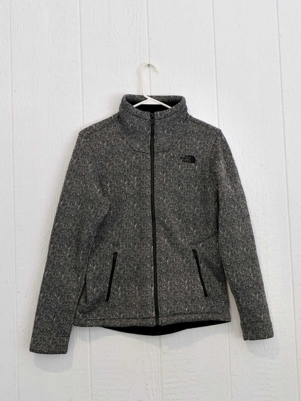 The North Face Women's Softshell Windwall Lined Jacket